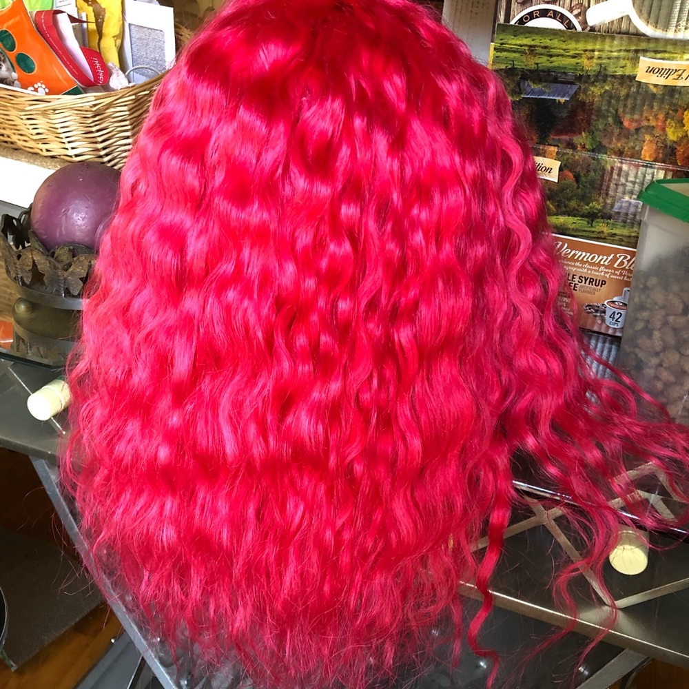 Handcrafted pink wig - Picture 3 of 3